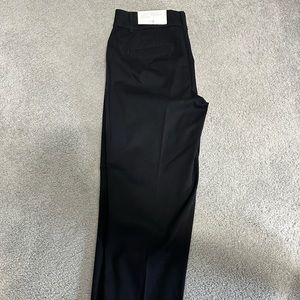Loft cropped black pants. Size 2 curvy. NWT